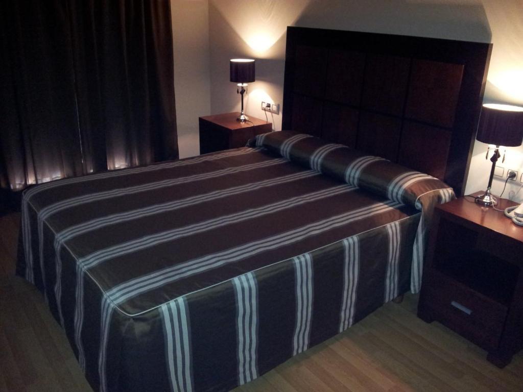 Hotel Av Apartamentos 洛维奥斯 客房 照片